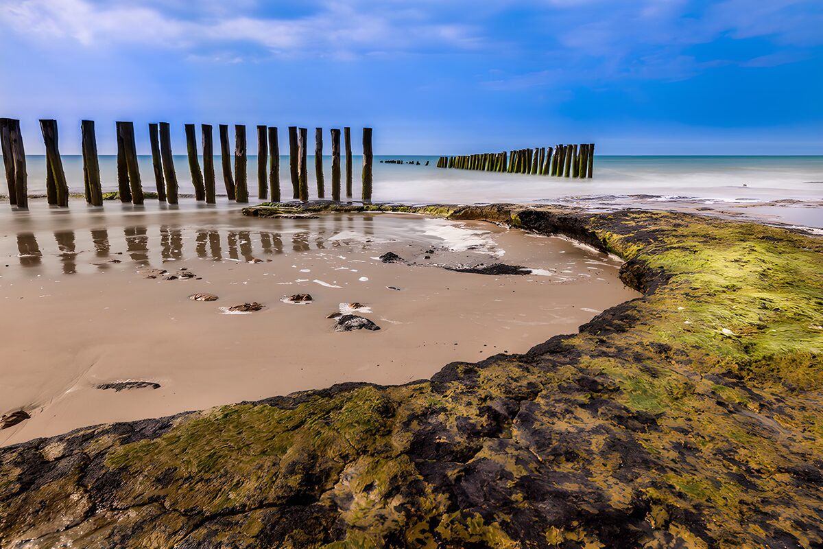 TPFR53501: Plage paisible à marée basse