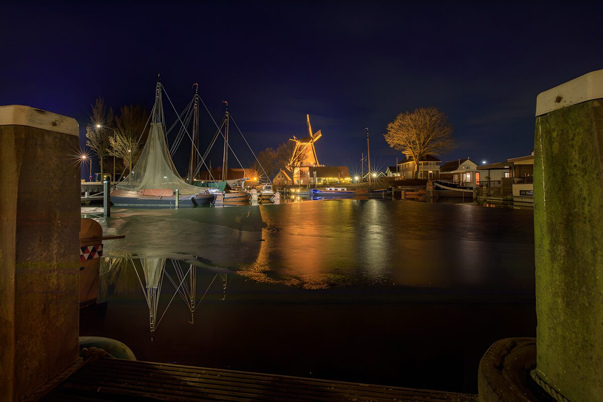 TPFR20168: Moulins et bateaux au clair de lune