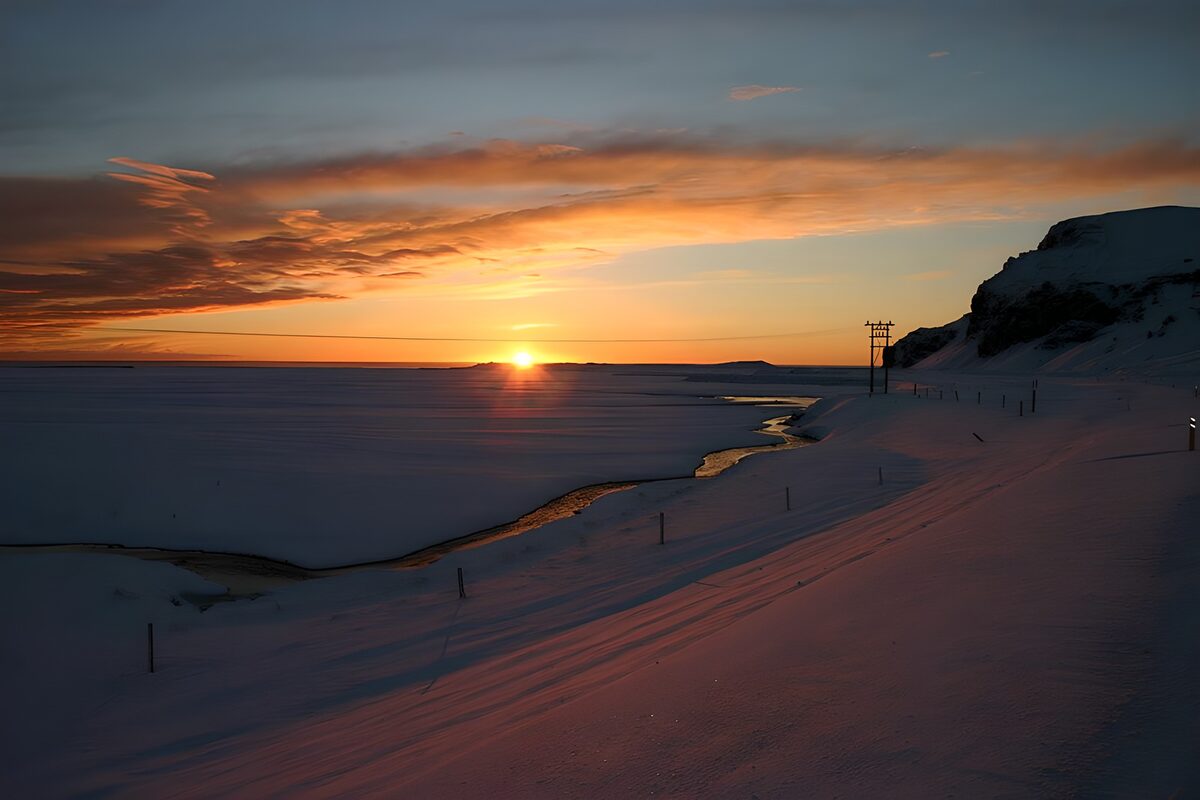 TPFR26517: Coucher de soleil sur la neige