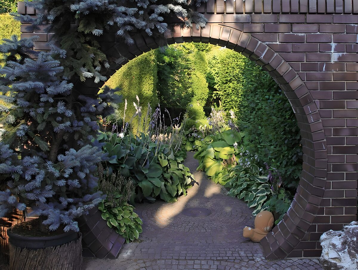 TPFR77669: : Passage secret dans un jardin enchanteur