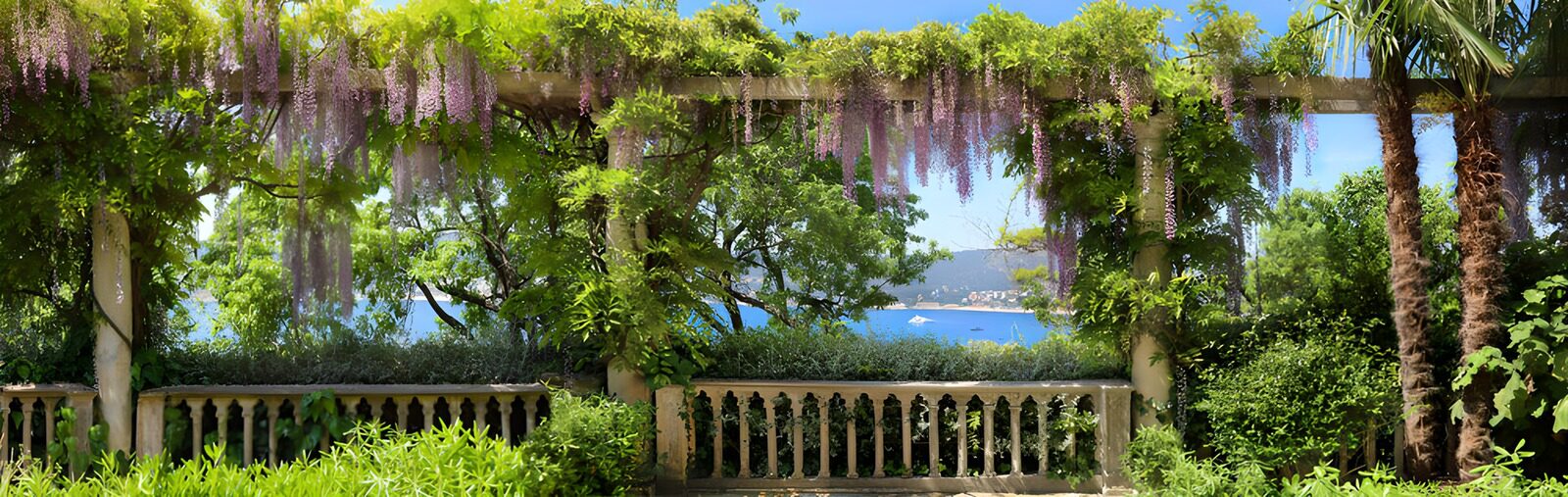TPFR83308: Jardin fleuri au bord de la mer