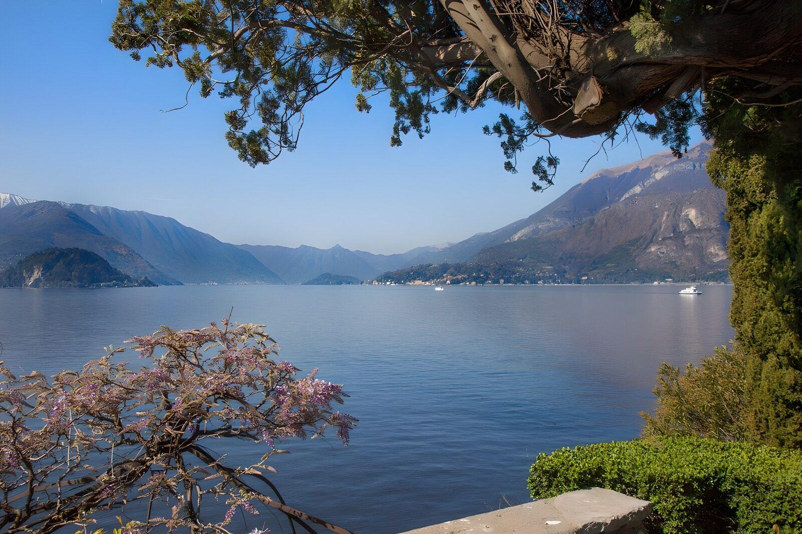 TPFR52011: Vue paisible sur le lac de Côme