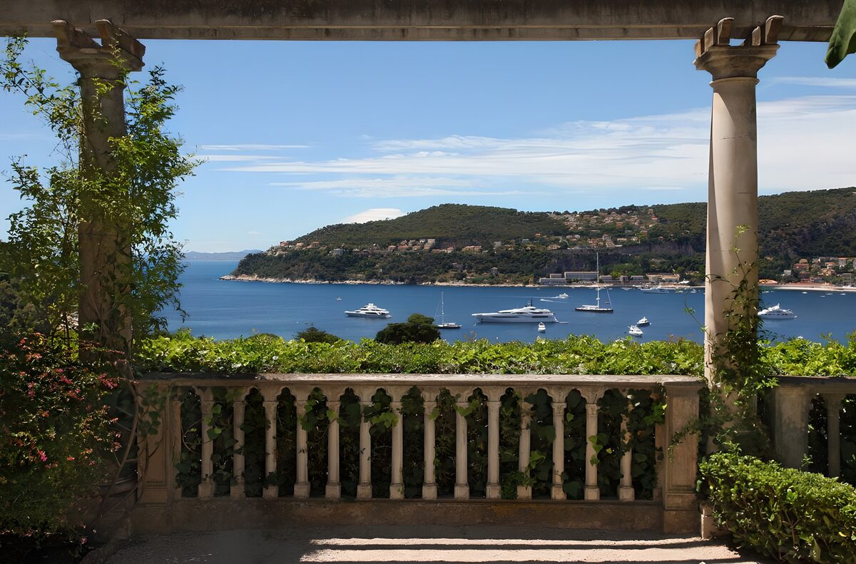 TPFR82105: Vue panoramique de la mer Méditerranée