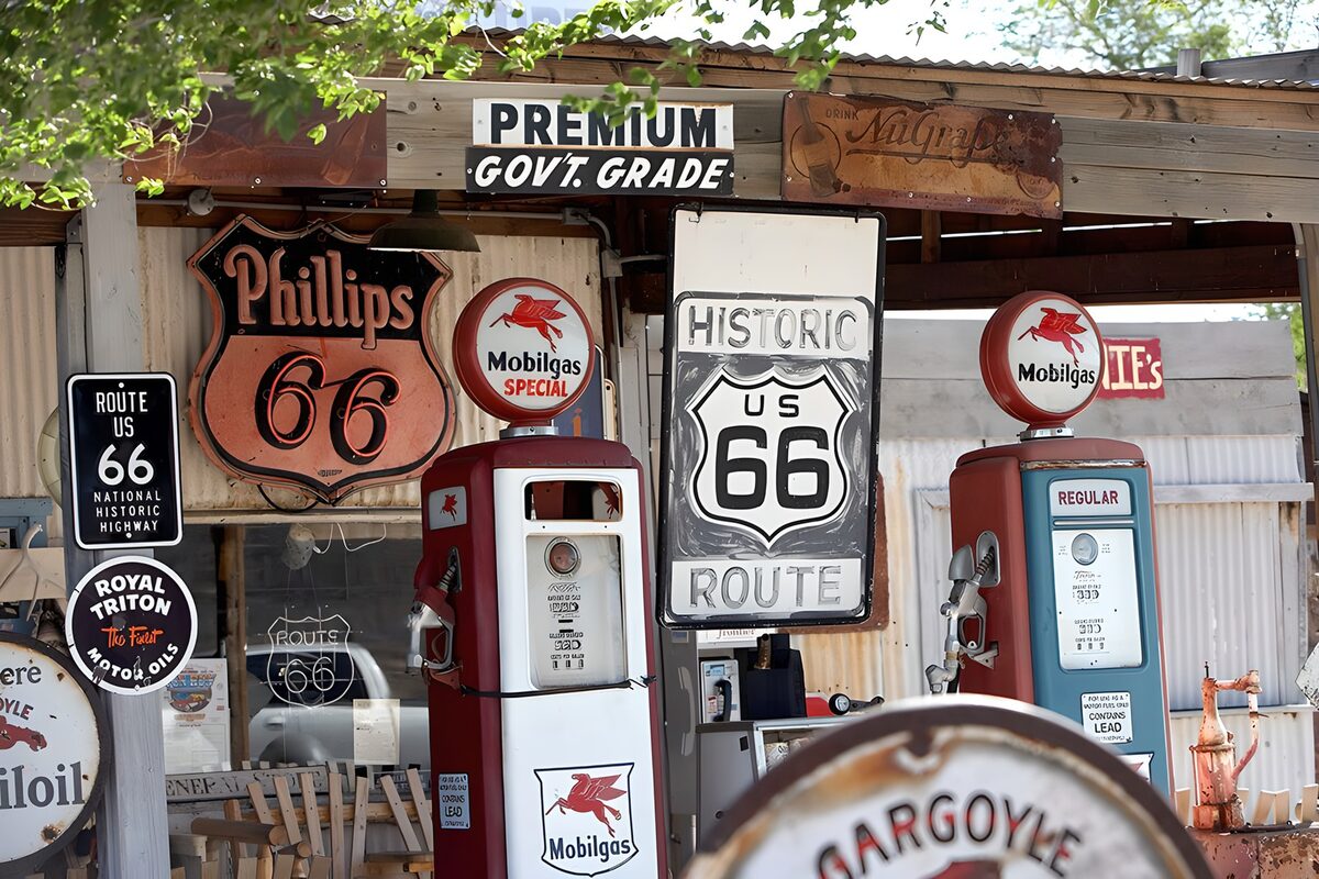 Stations-service vintage sur la Route 66