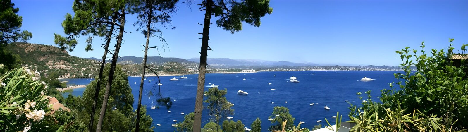TPFR68764: Vue panoramique sur la mer Méditerranée
