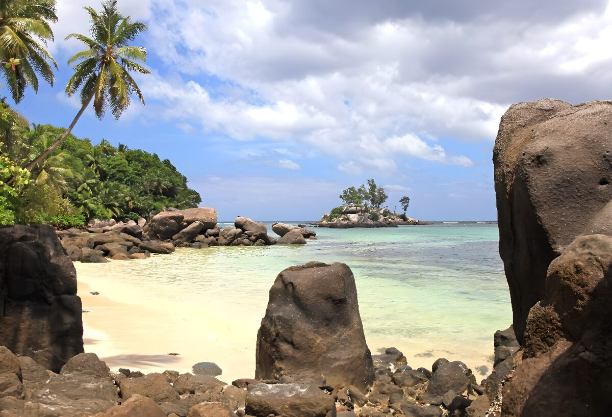 TPFR69359: Plage paradisiaque aux eaux turquoise