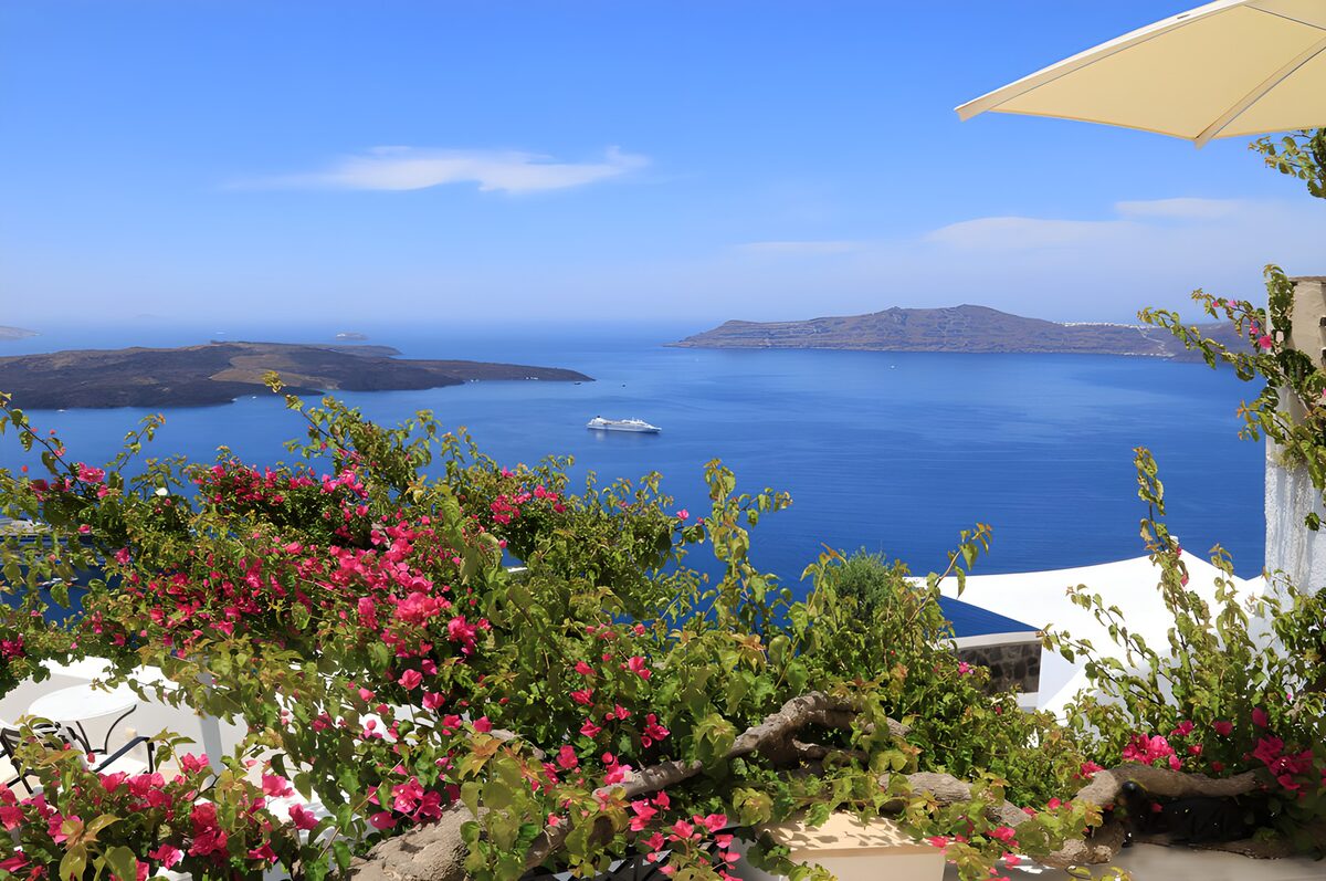 TPFR68970: Vue panoramique sur Santorin