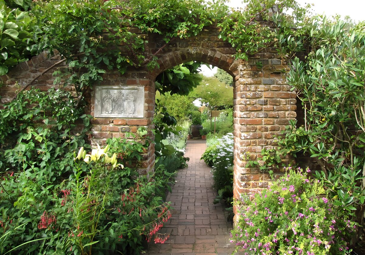TPFR14794: Arche de jardin verdoyant