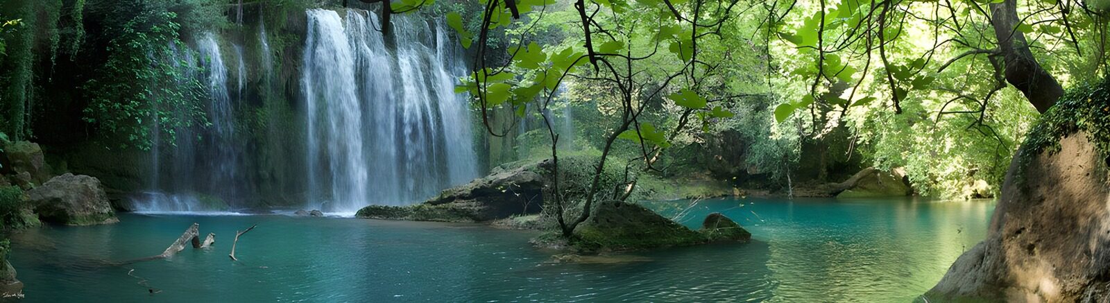 TPFR57790: Cascade en pleine nature