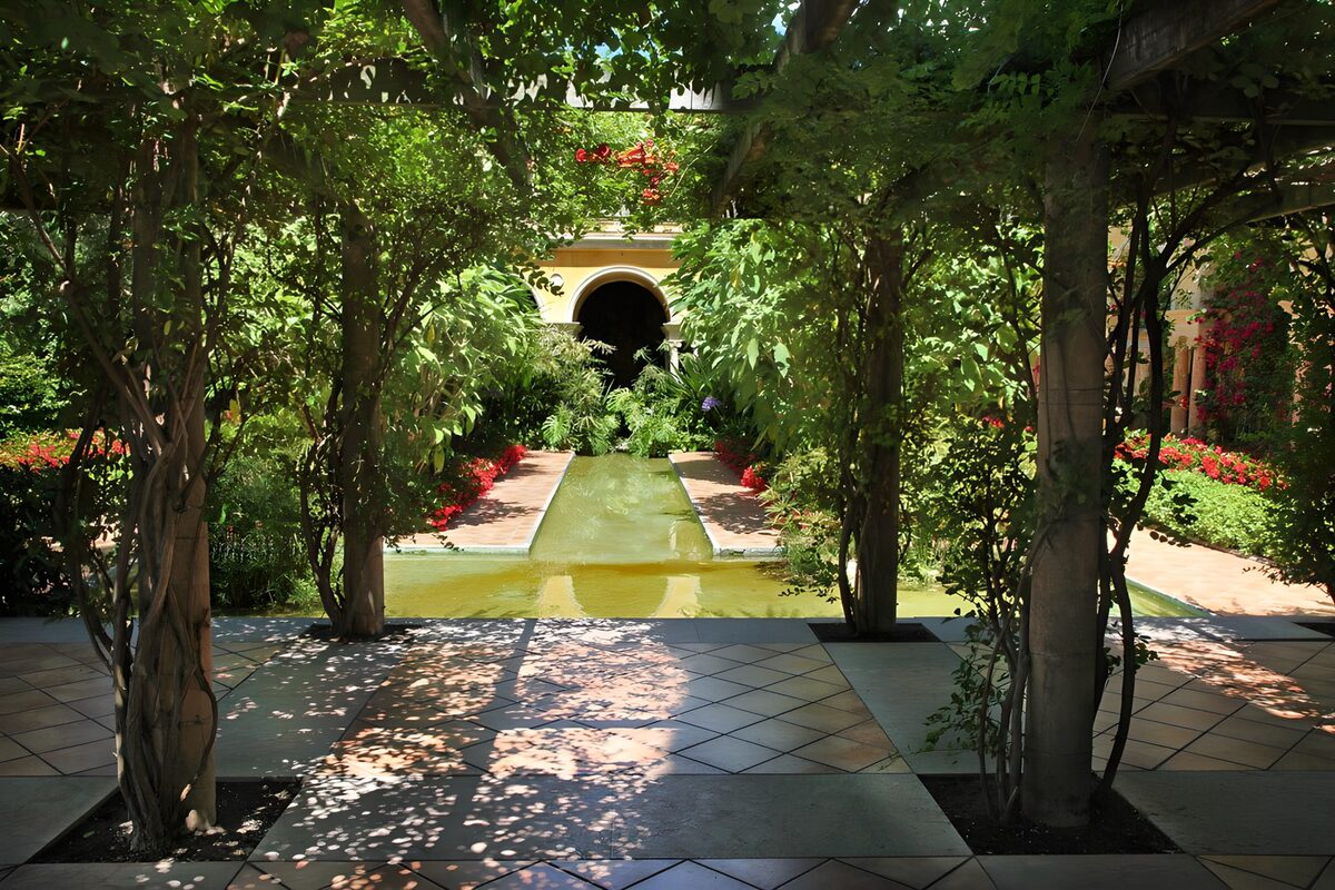 TPFR98780: Jardin paisible avec reflet serein