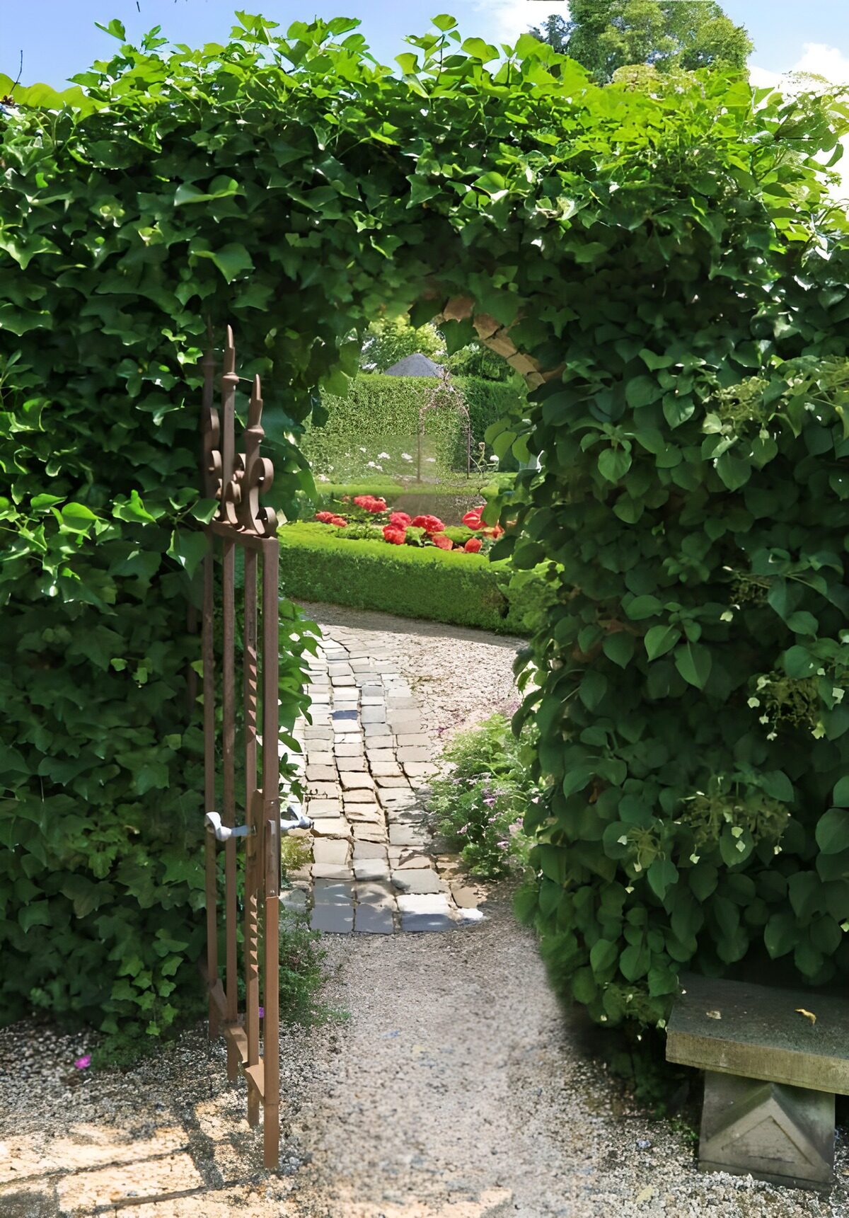 TPFR23816: Porte d'un jardin secret