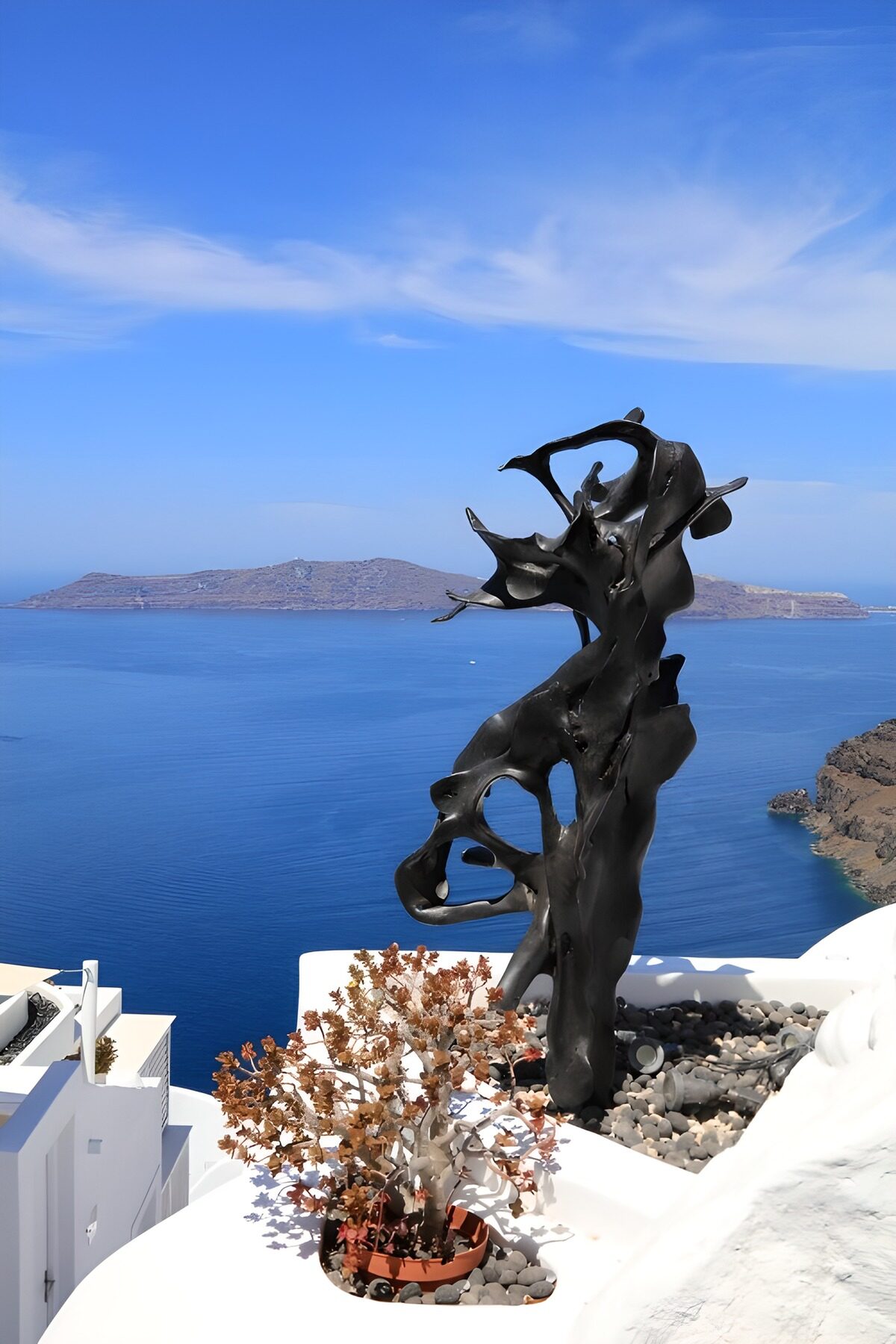 TPFR40158: Sculpture moderne sur la mer Égée