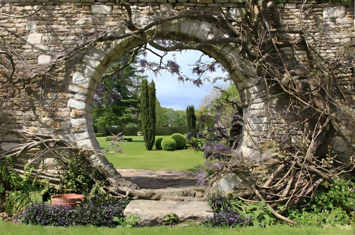 TPFR80742: Passage enchantée à travers la voûte