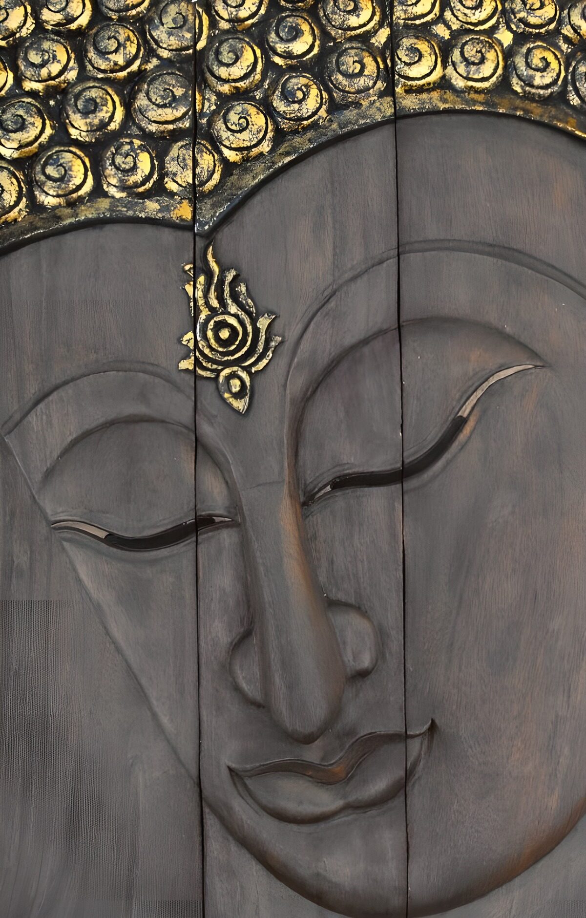 TPFR20193: Visage de Bouddha en relief doré