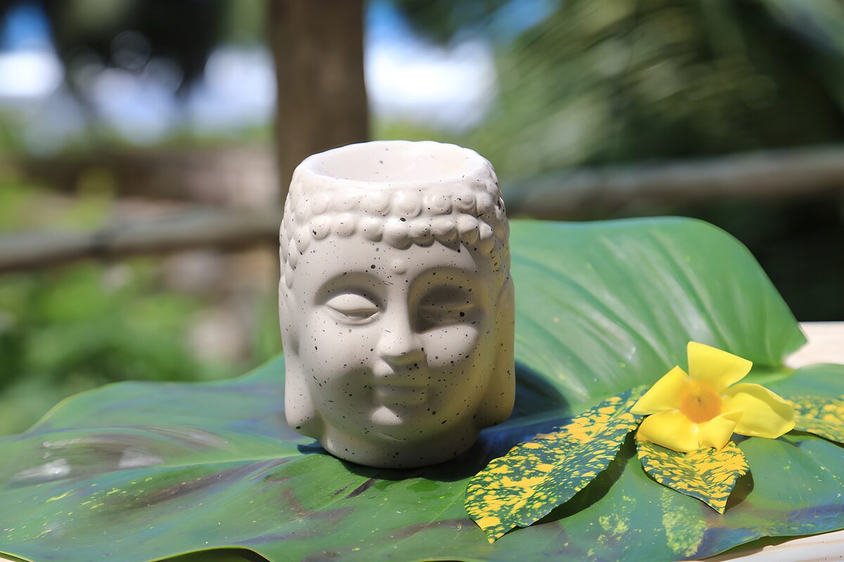 Tête de Bouddha en pot décoratif