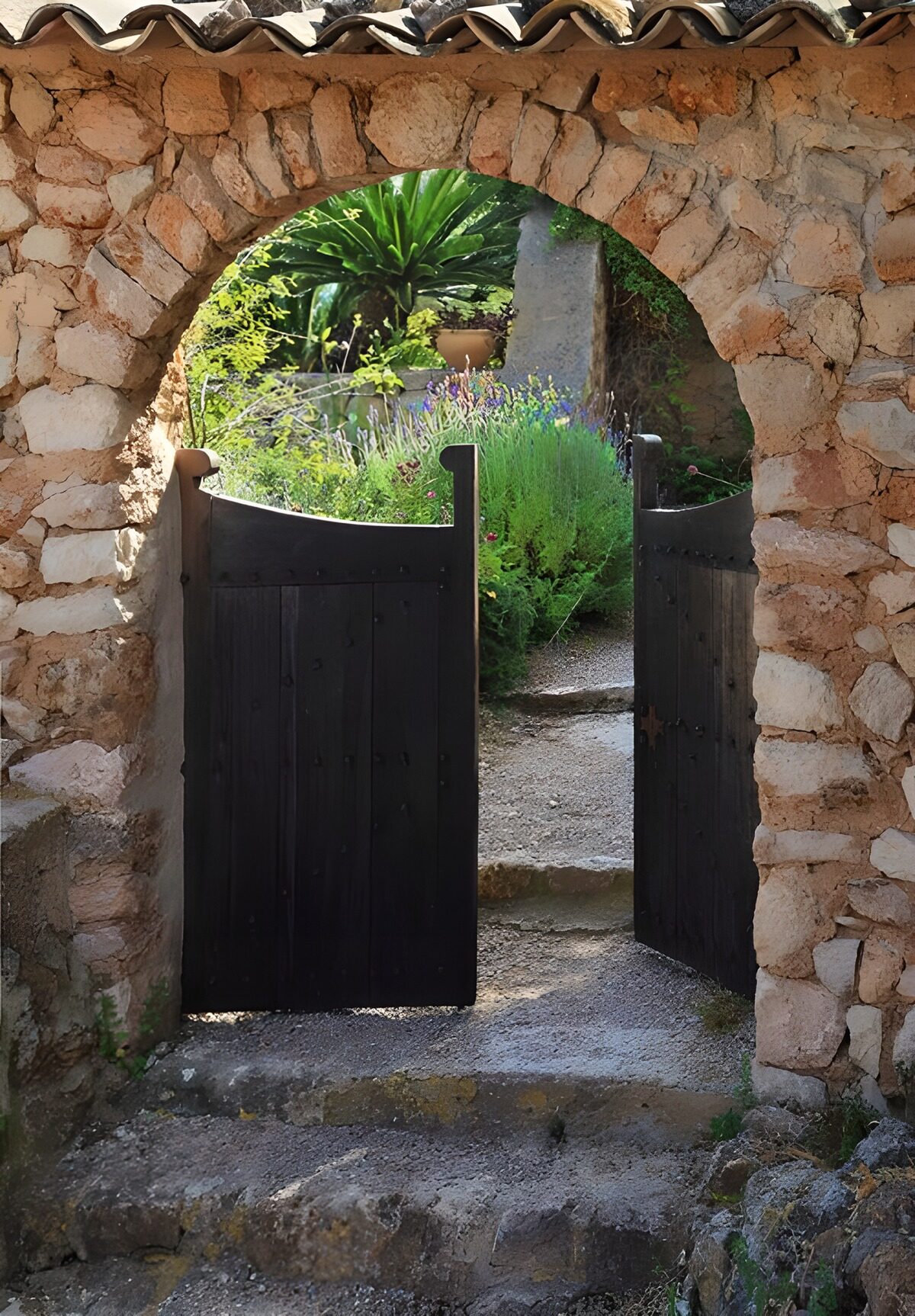 TPFR23358: Portail enchanteur vers un jardin secret
