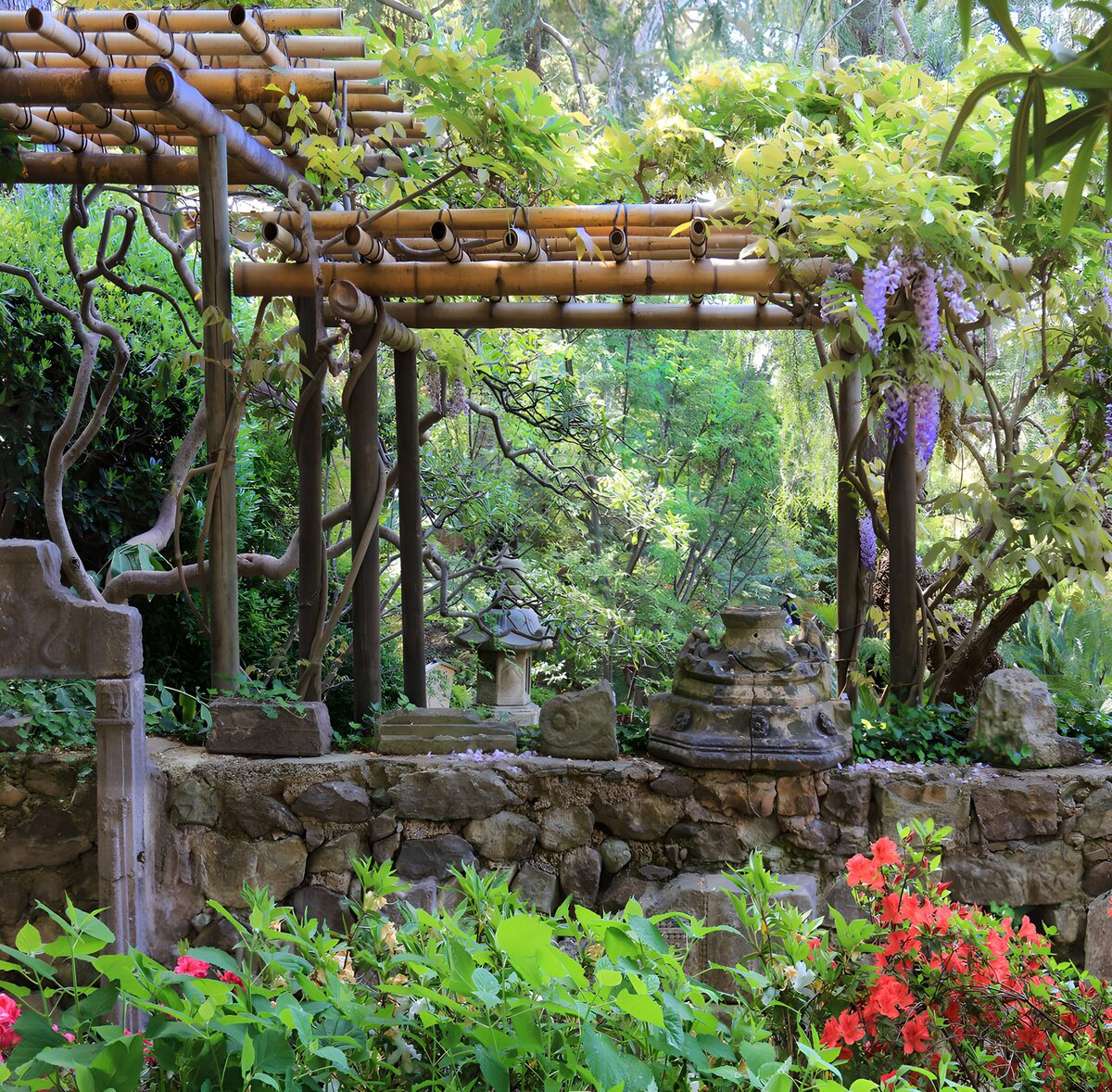 TPFR69064: Jardin zen avec pergola en bambou