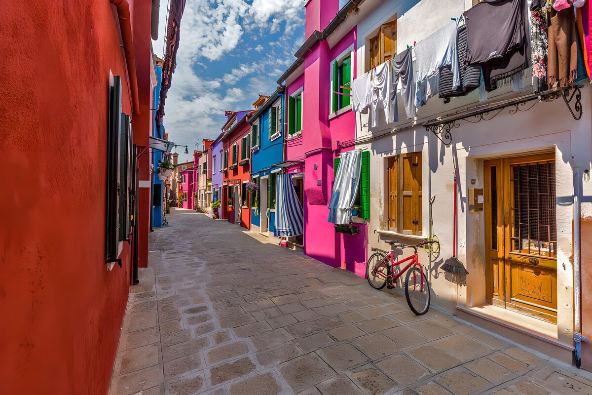 TPFR70396: Rue colorée de Burano