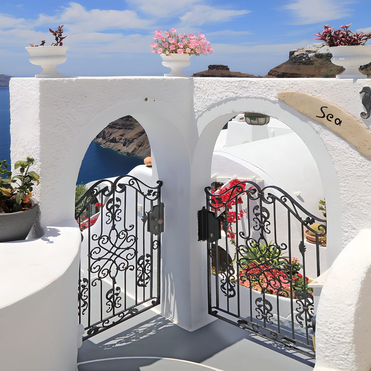 La porte vers la mer en Santorin