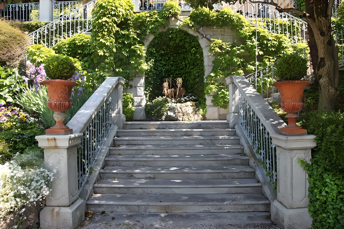 TPFR30277: Escaliers fleuris d'un jardin élégant