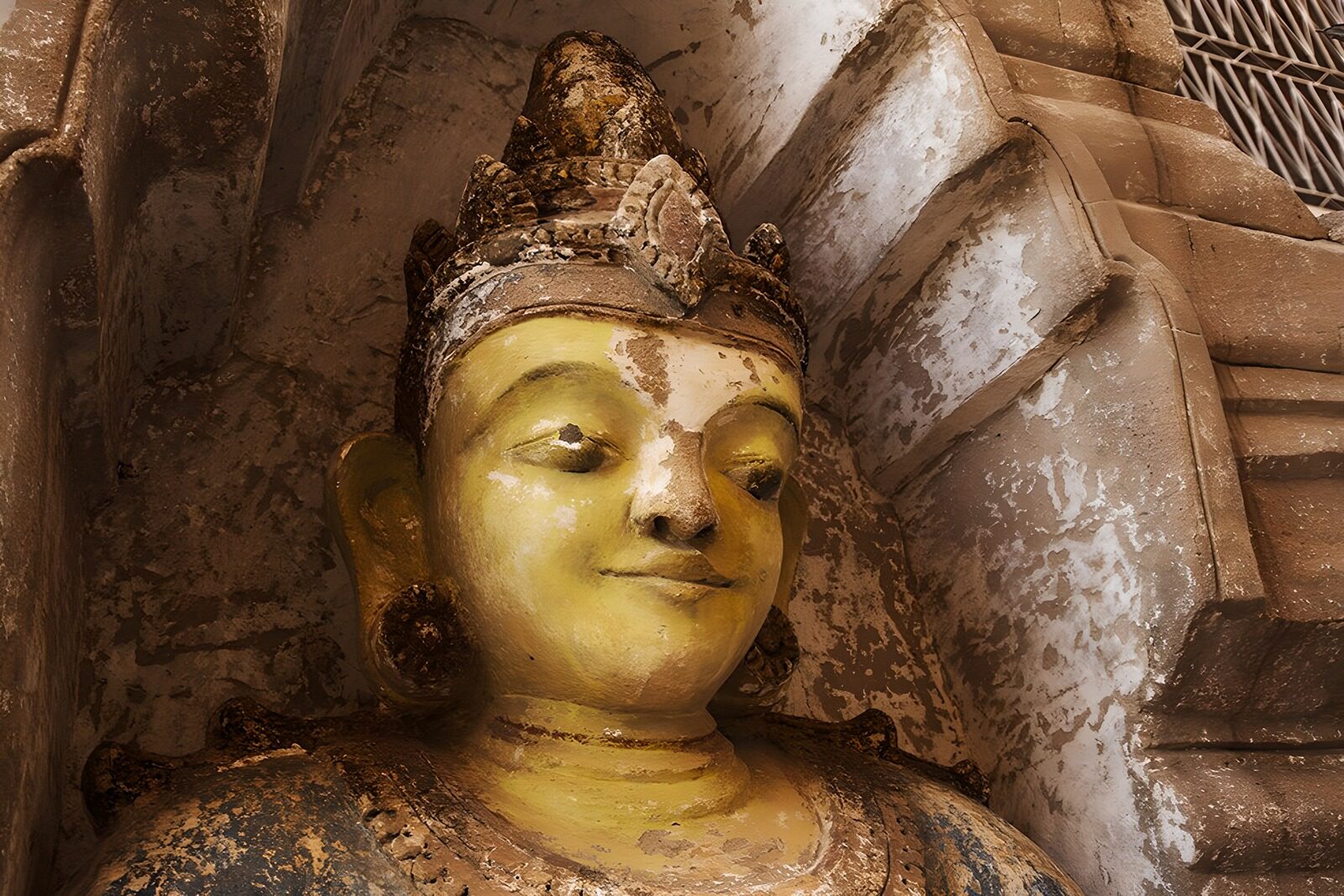 TPFR66354: Statue ancienne de Bouddha
