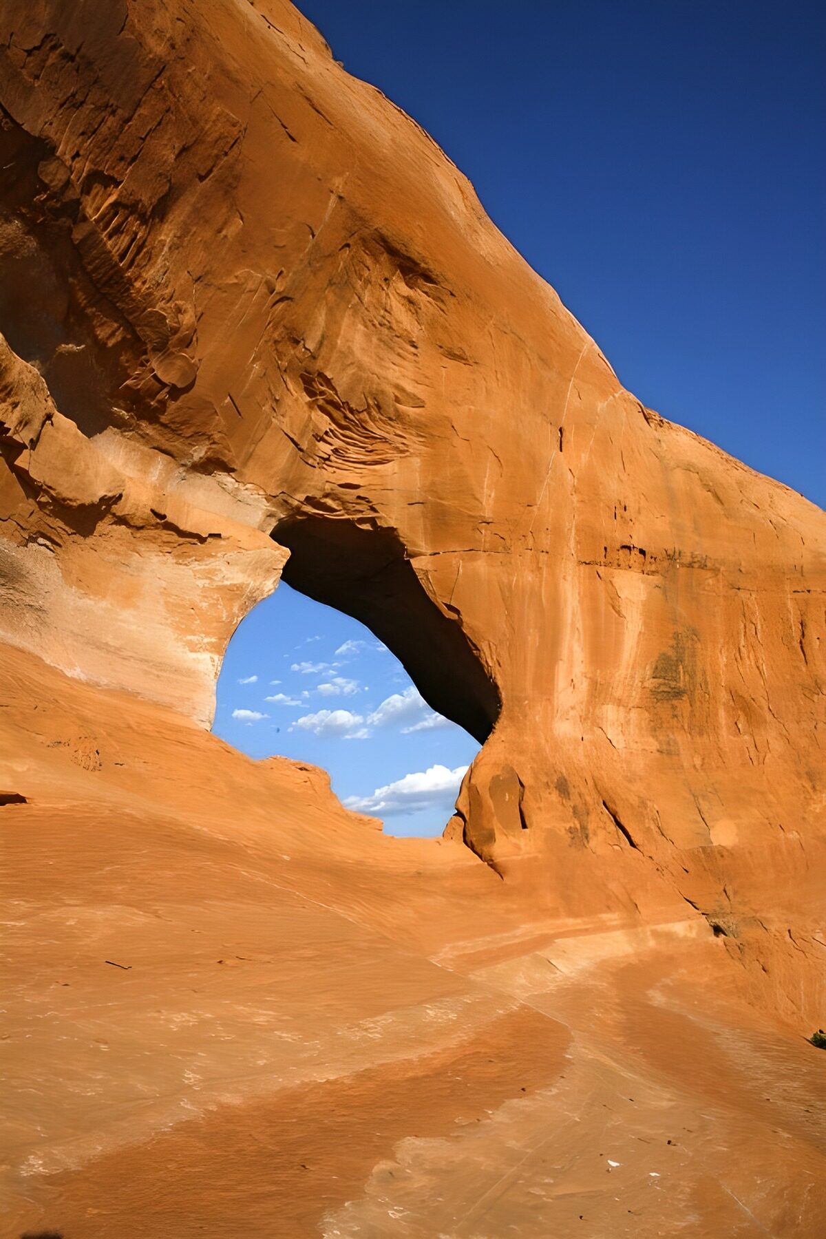 TPFR51703: La majestueuse arche de grès