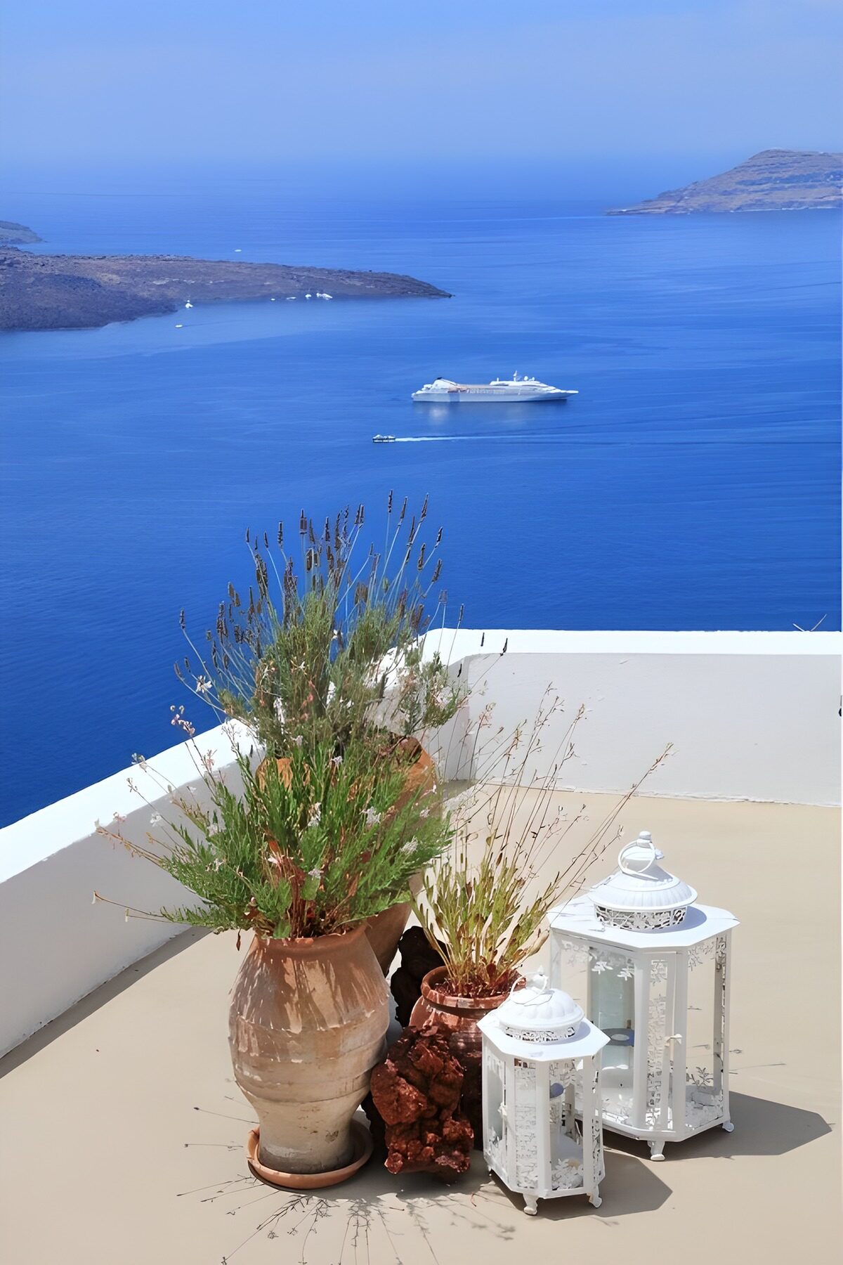 TPFR45114: Vue paisible de Santorin