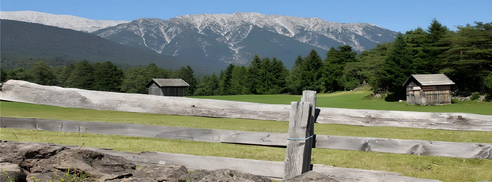 TPFR64413: Paysage de montagne tranquille